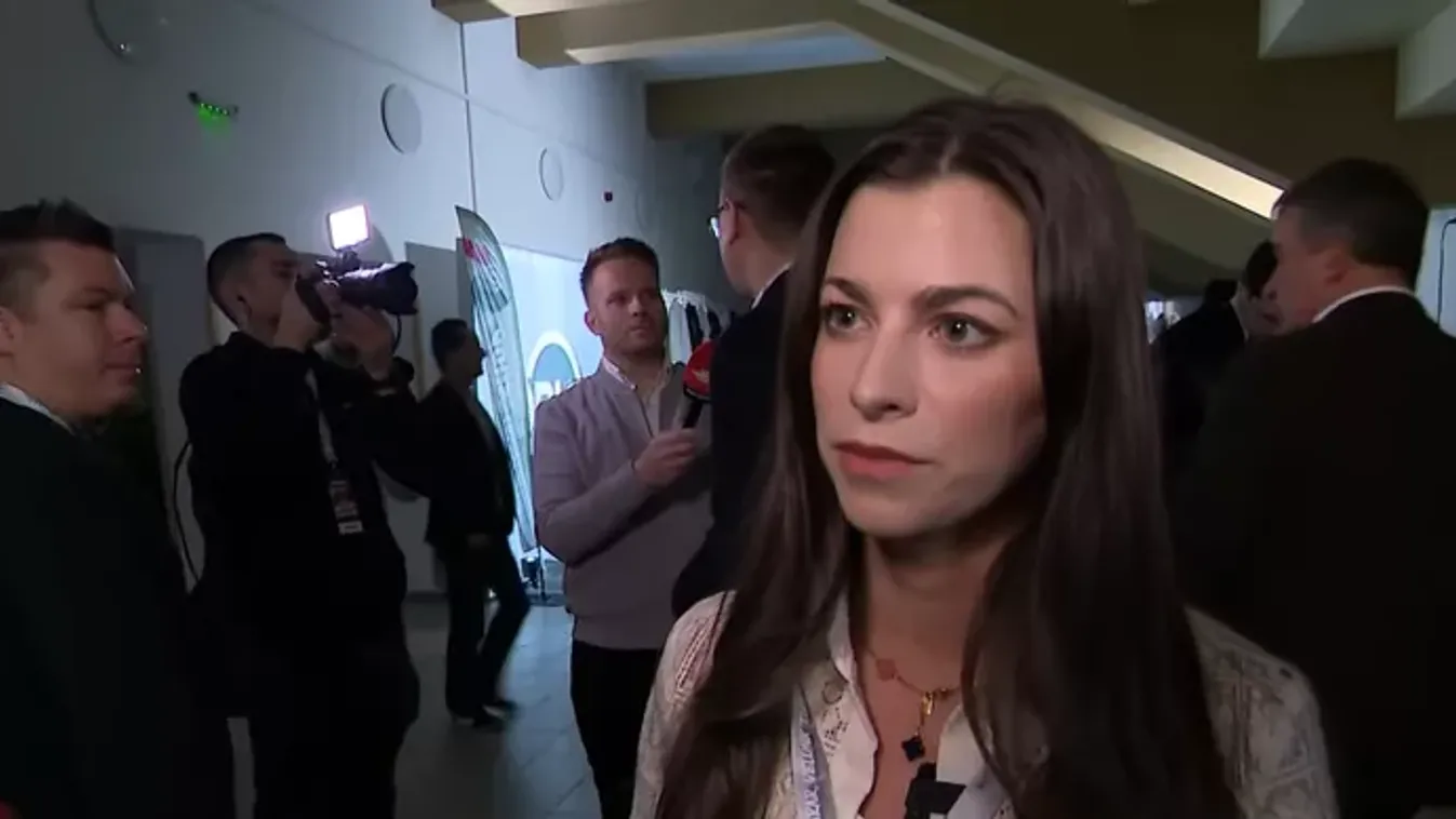 Szentkirályi Alexandra: A magyar családok tudják, mit jelent egy háború!