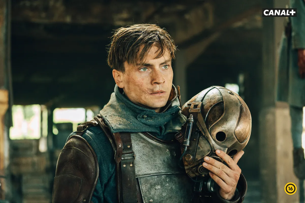 Louis Peres francia színész az Őrszemek című sorozatban.