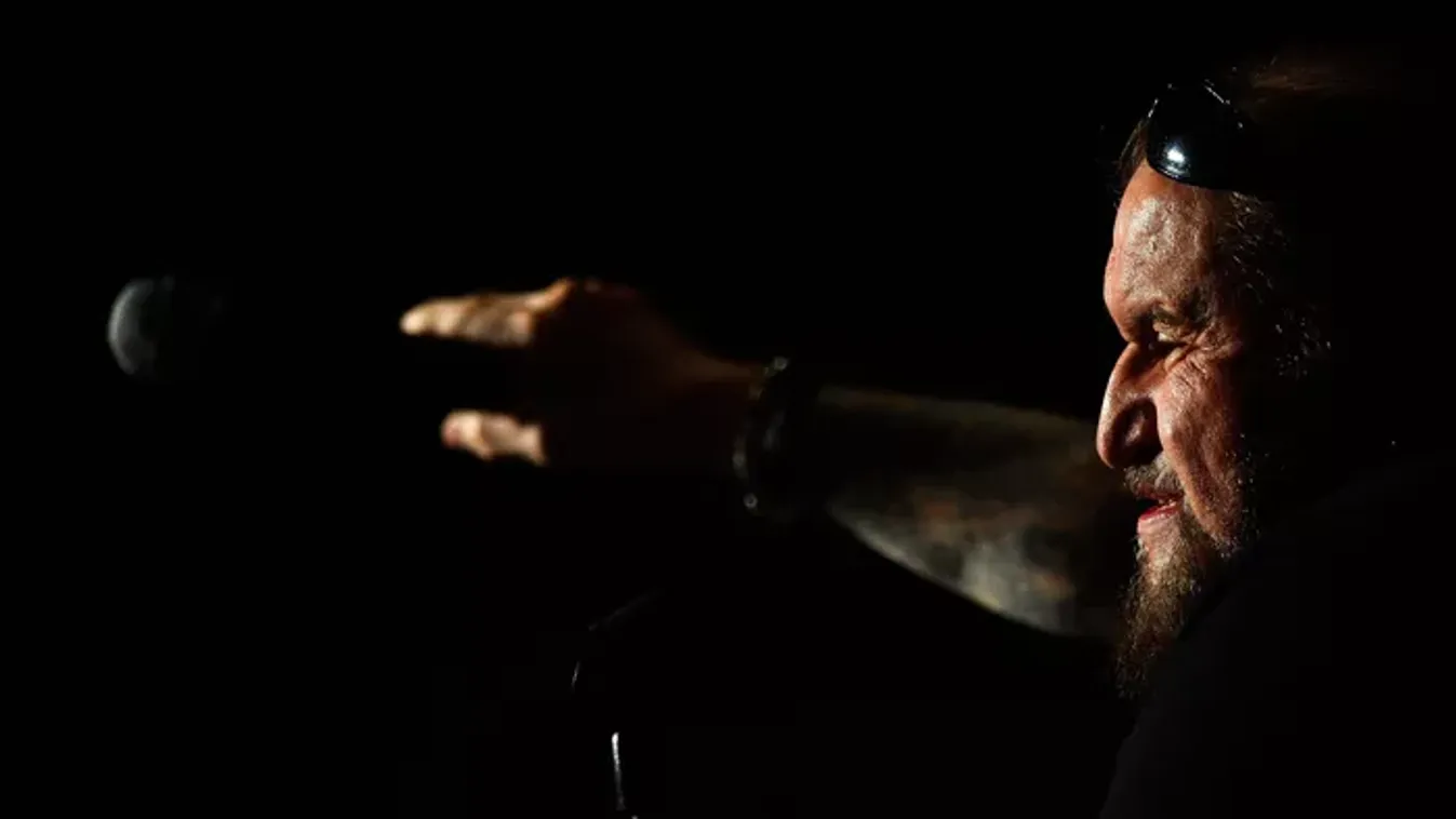 Teljesítette felesége utolsó kívánságát a 77 éves Deák Bill Gyula