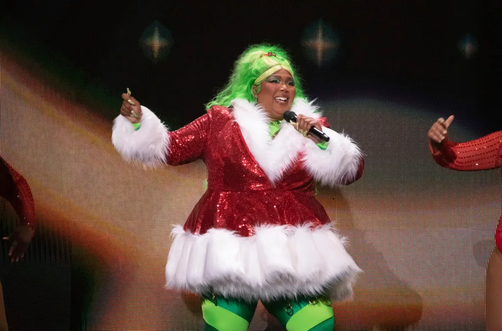 hot! magazin, hétfői feltöltések, címlap
ADRIÁN
Bangóék
Mikulás extra
NIKI
Harry és Meghan
Pásztor Erzsi 
EDINA
Falusi Mariann