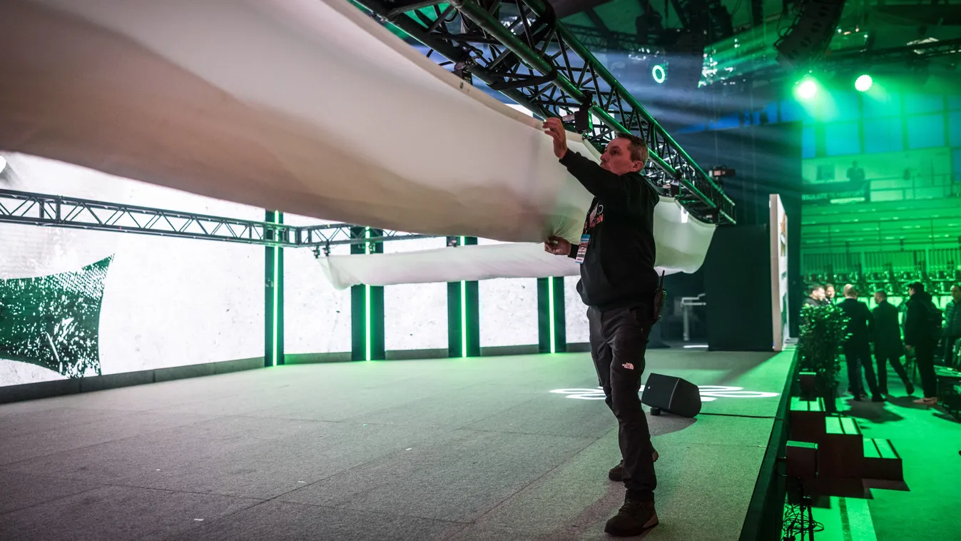 Kiszivárgott a fotó: ők lépnek Orbán Viktor előtt a színpadra a negyedik Háborúellenes Gyűlésen