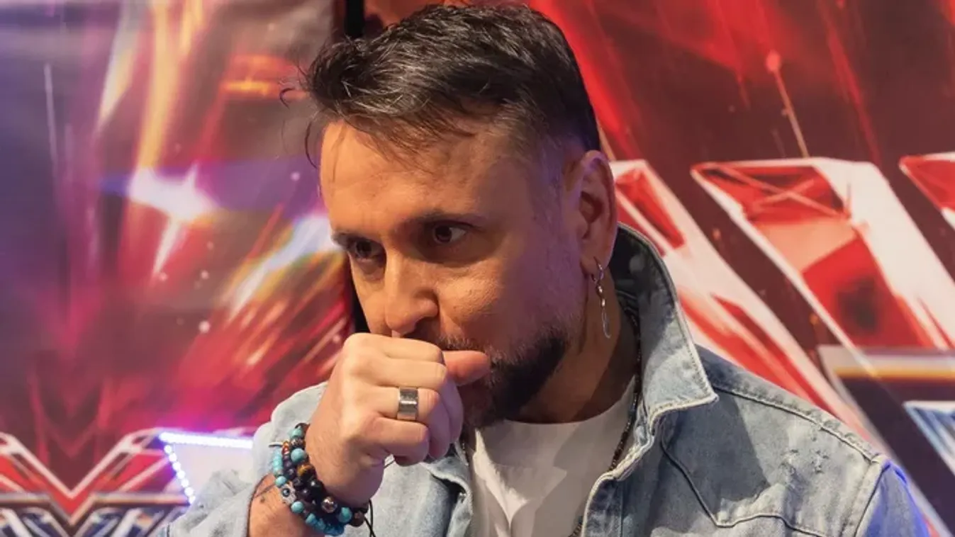 Majka már nem először bukott le piával: a vezetés és az élő adás sem gátolta meg