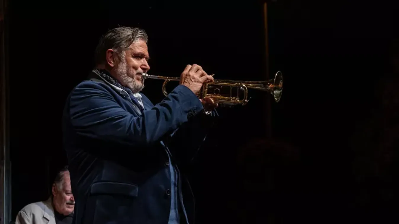 Mi történt? Galambos Lajos a gyerekei nélkül tölti a karácsonyt!