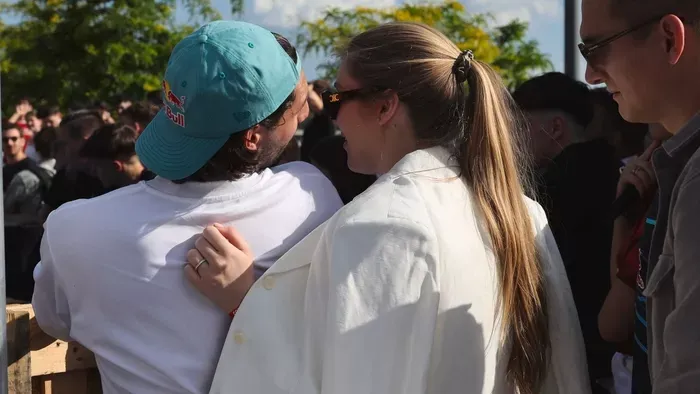 Szoboszlai Dominik felesége megmutatta a kislányukat