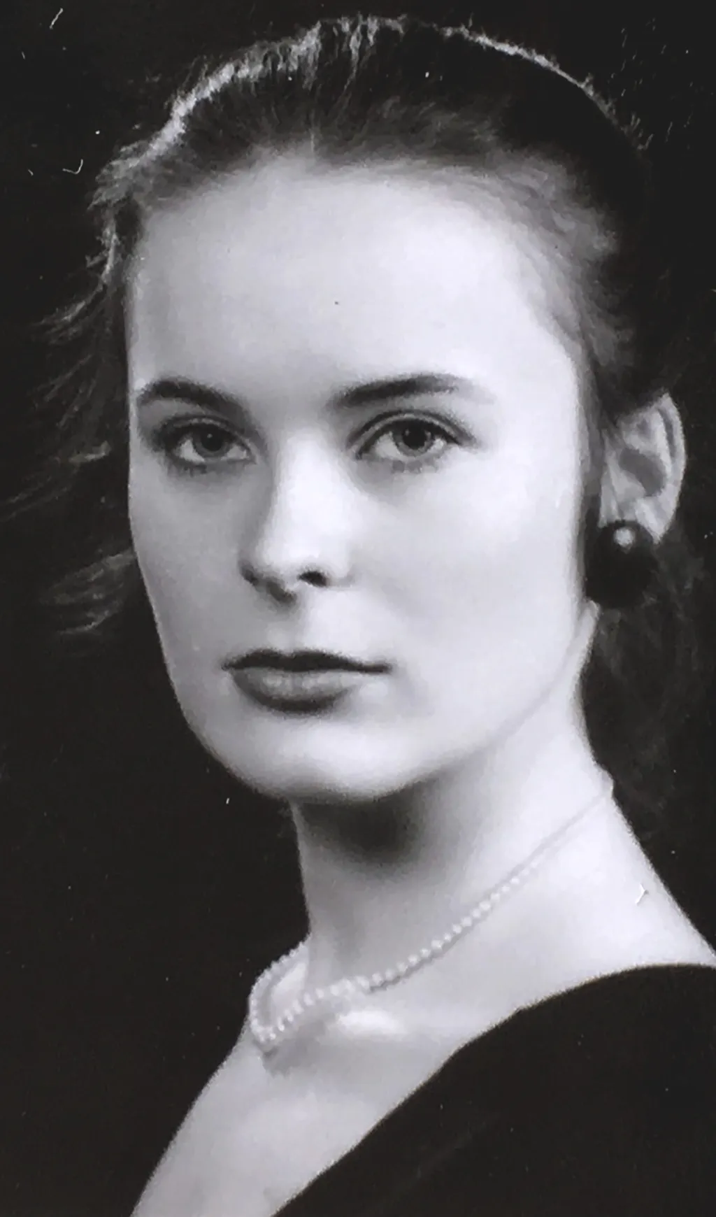 Nyírő Bea sztáradatlap