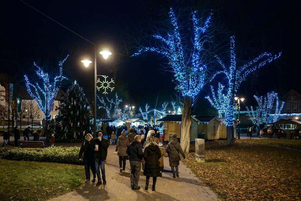 20251130 Hatvan
Advent I. vasárnapja Hatvanban
Fotó: Albert Péter AP
Heves Megyei Hírlap