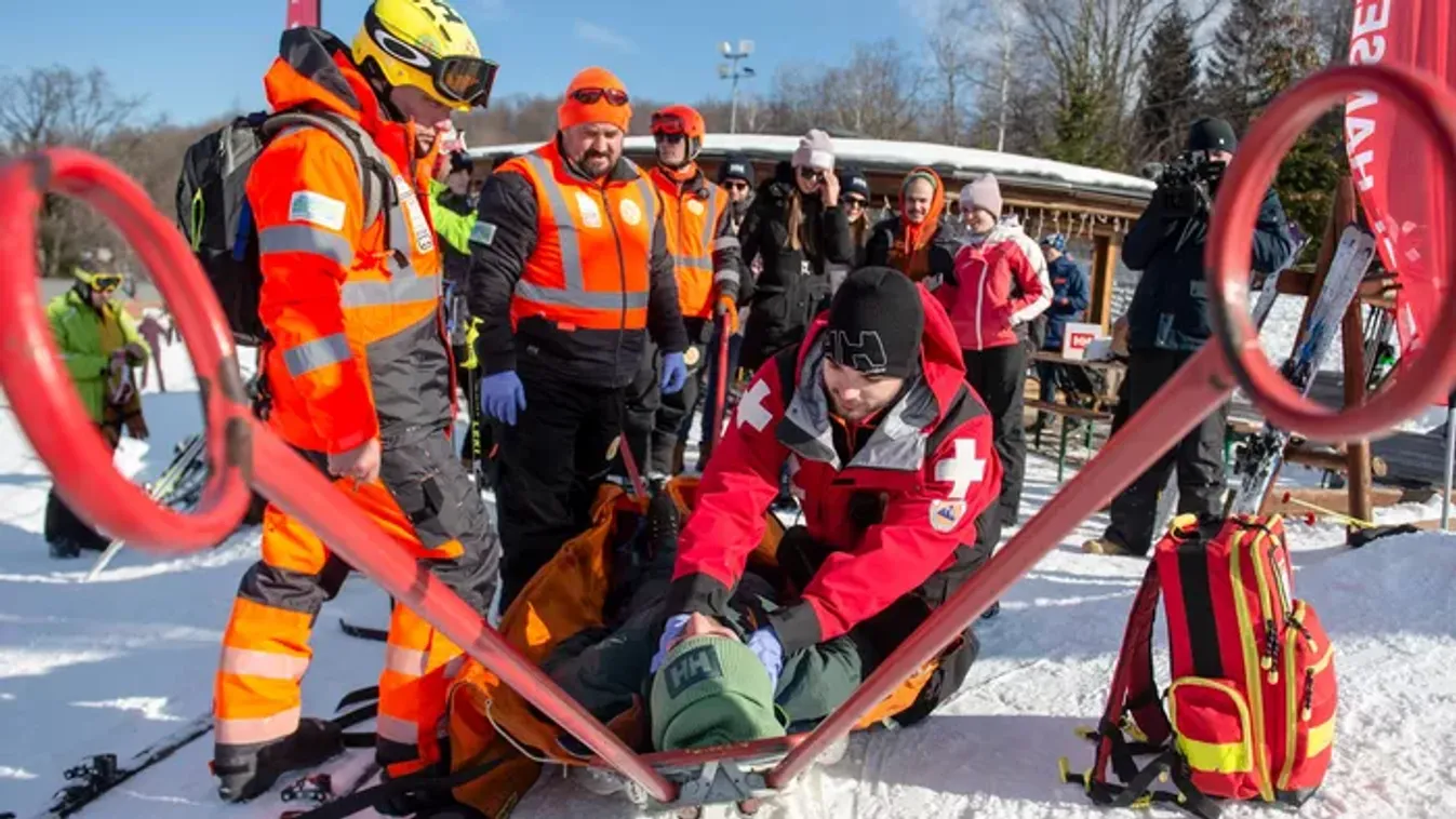 Gábor elvérzett volna a hegyen, ha nem hív segítséget – 5 aranyszabály téli túrázóknak a Hegyek Nemzetközi Napján