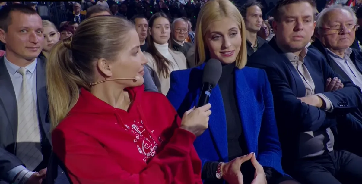 Tápai Szabina a kecskeméti Háborúellenes Gyűlésen mondta el a véleményét a háborúról