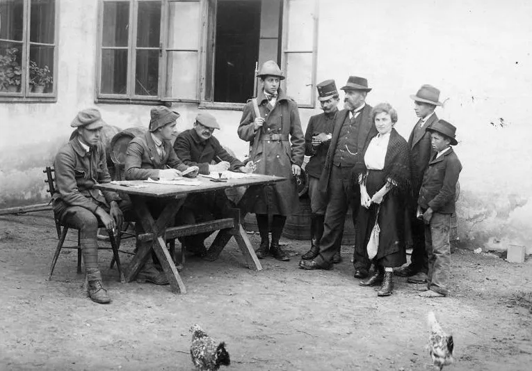 A Rongyos Gárda lajtabánsági útiokmányokat kiállító emberei