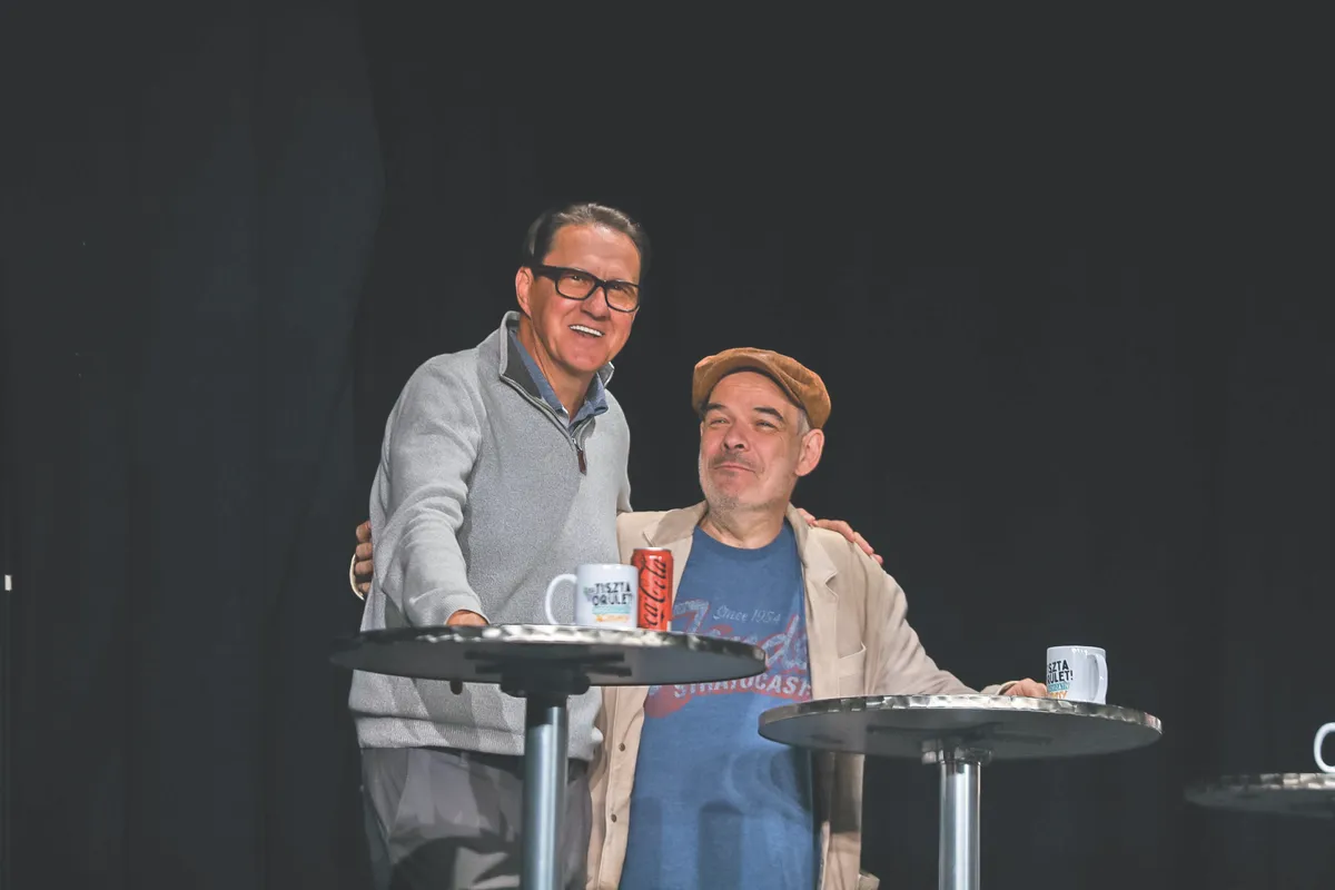 hot! magazin címlap hétfői feltöltések
Sydney
Lengyel Johanna
Herceg Erika
Dobó Kata
Kálloy Molnár Péter