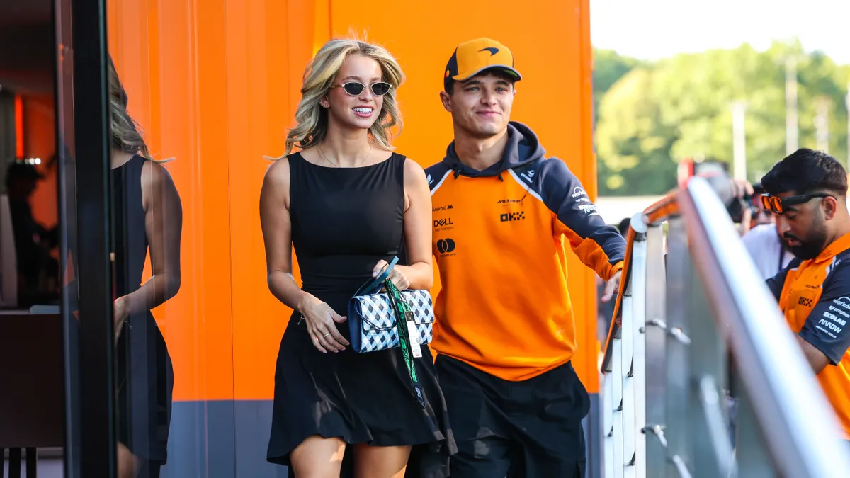 Szexi fotóval jelentkezett be Magui Corceiro, Lando Norris kedvese