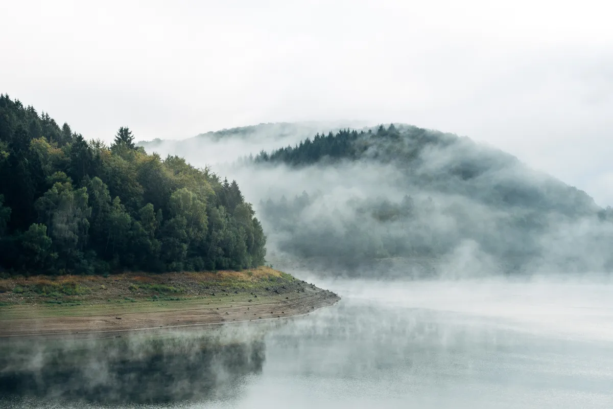 A német Harz-hegység boszorkánya ezen a ködbe burkolózó helyen él.