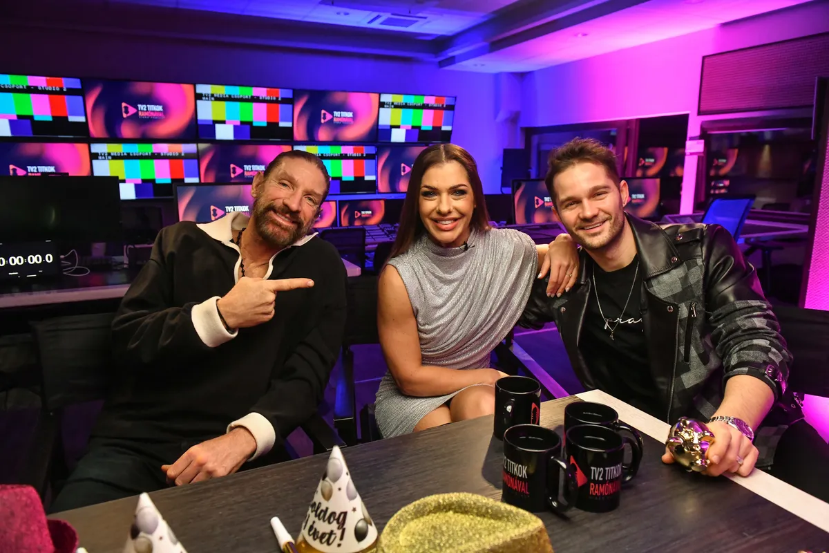 Pintér Tibor a stúdióban,