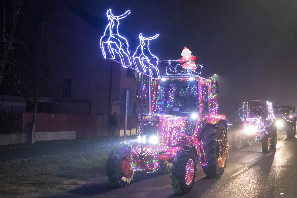 20251212_Téglás traktorfelvonulás_KÁ_HBN (20)
Vidéki karácsonyi fények
Téglás