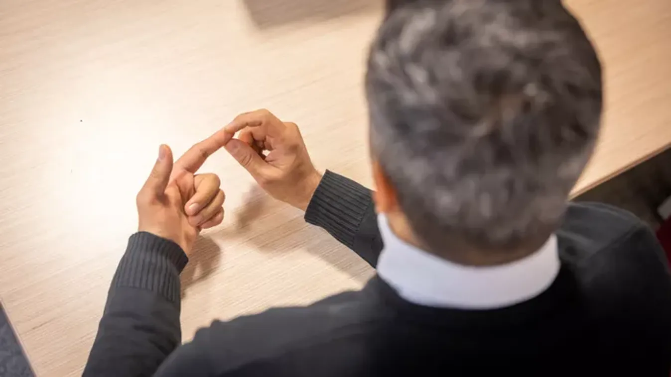 A nyolcadik hónapban járó feleségem nagyon félt!