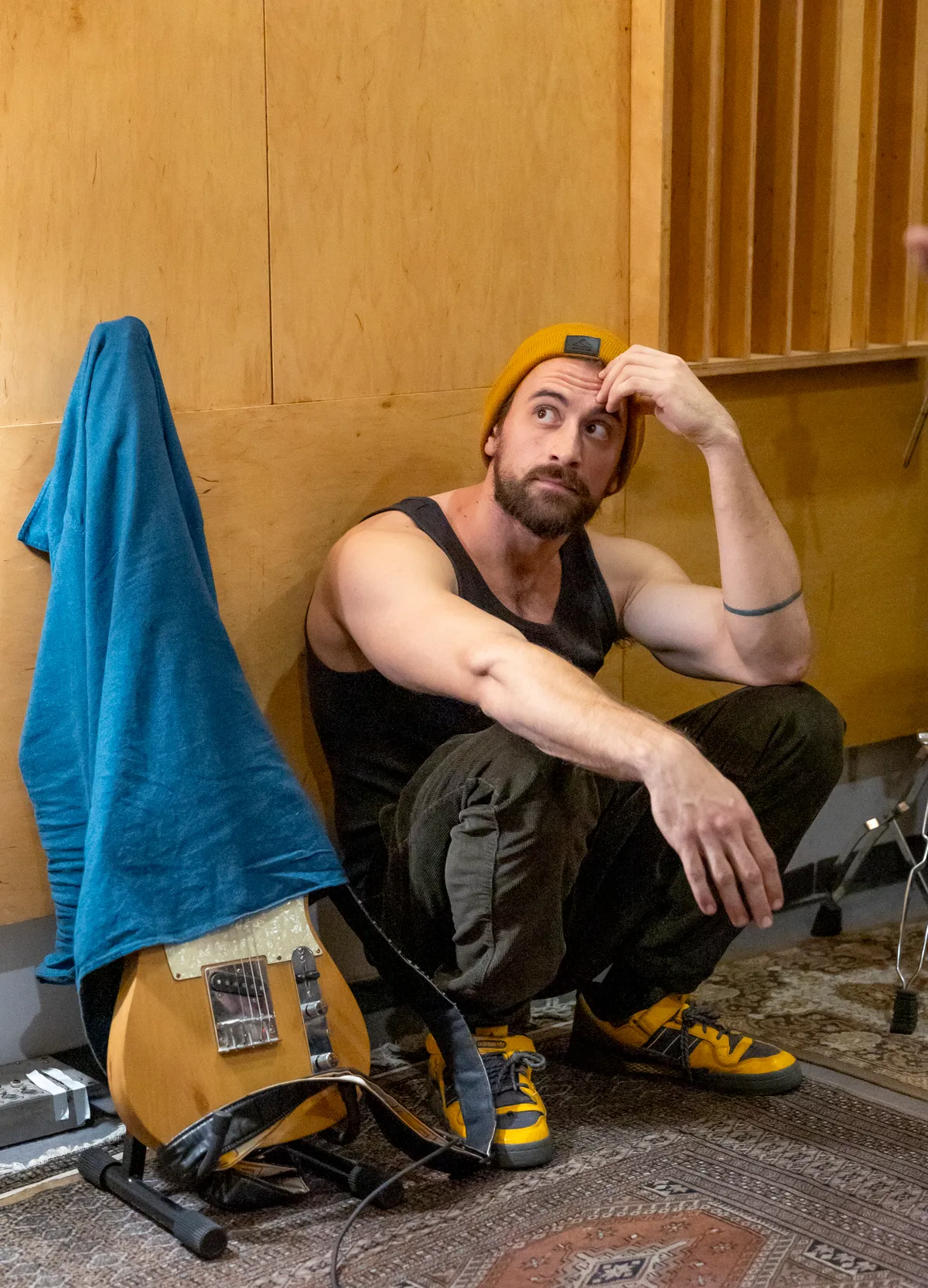 Kádár L. Gellért a Még egy kívánság zenekari próbáján.