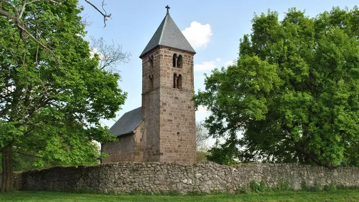 7 apró középkori templom, amit látnod kell Magyarországon