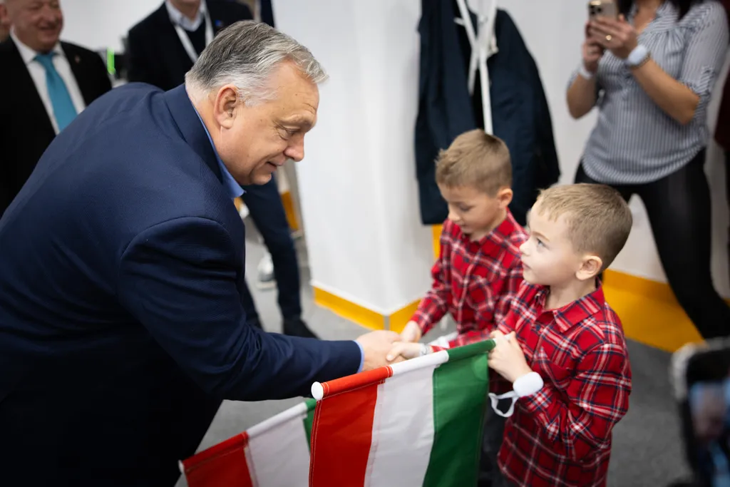Háborúellenes Gyűlés, Mohács, 2025.12.13
DÁP, HEGY
Orbán Viktor