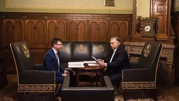 Orbán Viktor: Pirkad a házban