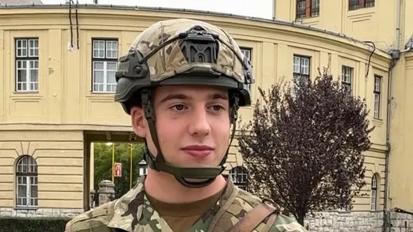 Schóbert Norbert Jr. megmondta: Ő is elutasítja a háborút