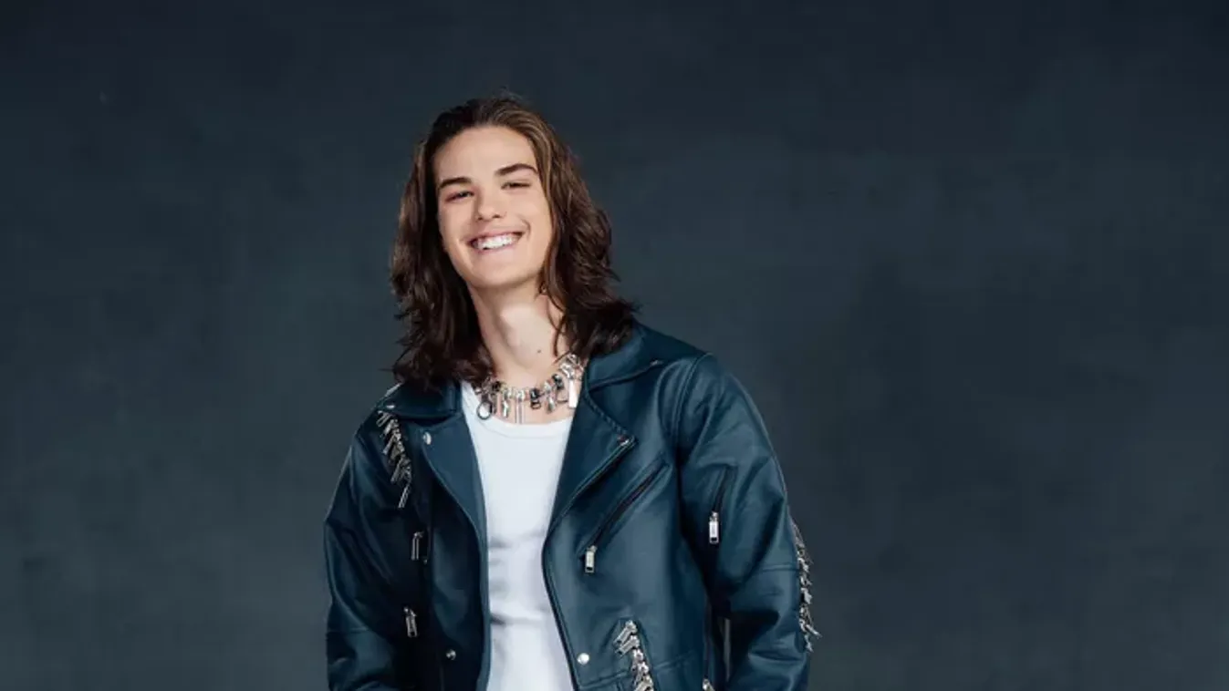 A Megasztár versenyzőjét rocksztárként ünneplik a suliban: „Sorban álltak az osztályban az aláírásomért”