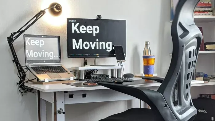 Így tesz tönkre a helytelen ülés nap mint nap