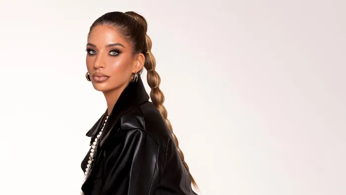 Bikiniben mutatta meg napbarnított testét Barnai Judit