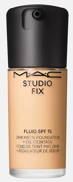 Sminktrendek 2026: matt alapozó.