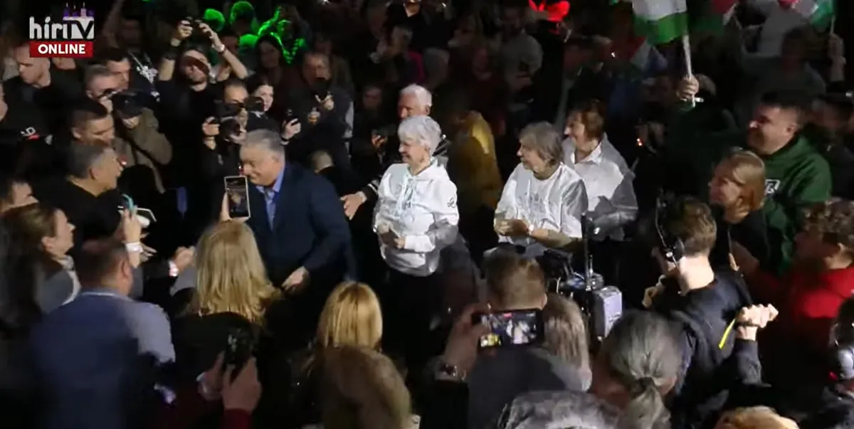 Háborúellenes Gyűlés Szegeden – Orbán Viktor  
 12.20 Szeged 