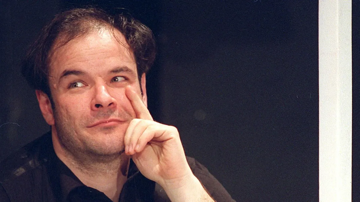 Kálloy Molnár Péter 55 évet élt.