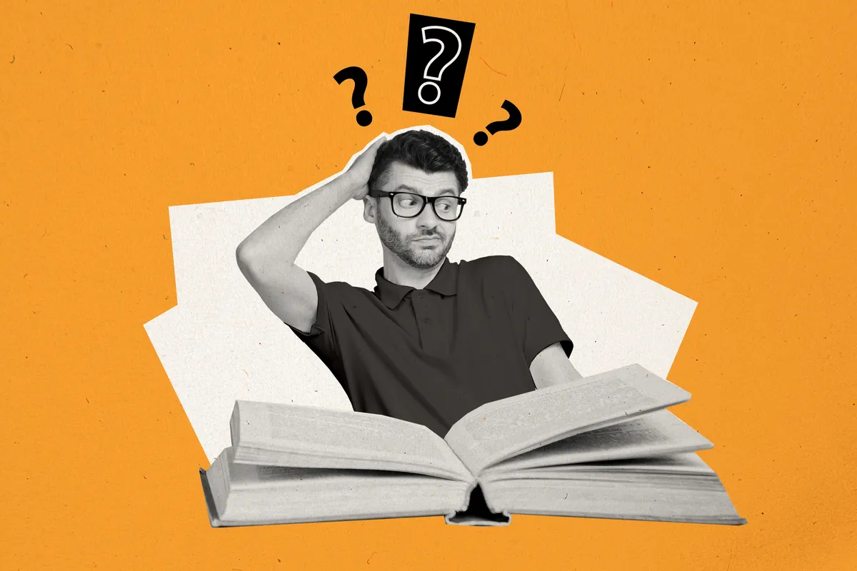 Egy férfi, aki épp a műveltségi kvízen gondolkodik.