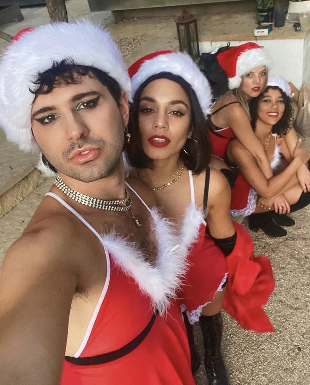 hot! magazin, hétfői feltöltések, címlap
ADRIÁN
Bangóék
Mikulás extra
NIKI
Harry és Meghan
Pásztor Erzsi 
EDINA
Falusi Mariann