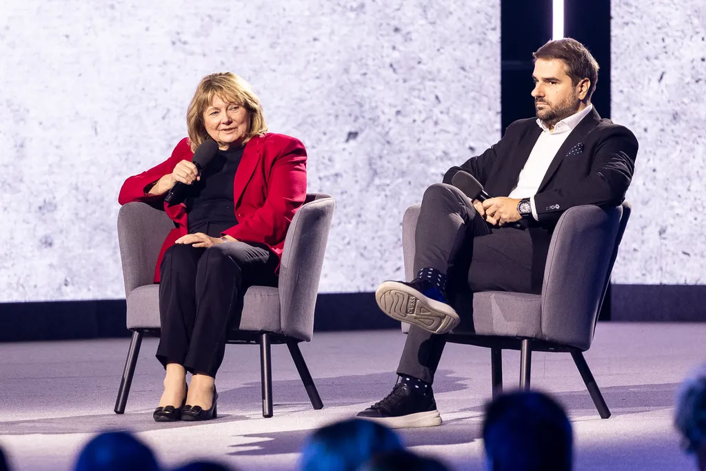 2025.12.06.Háború ellenes gyűlés_Kecskemét
Takácsné Stalter Judit, Fekete Rajmund