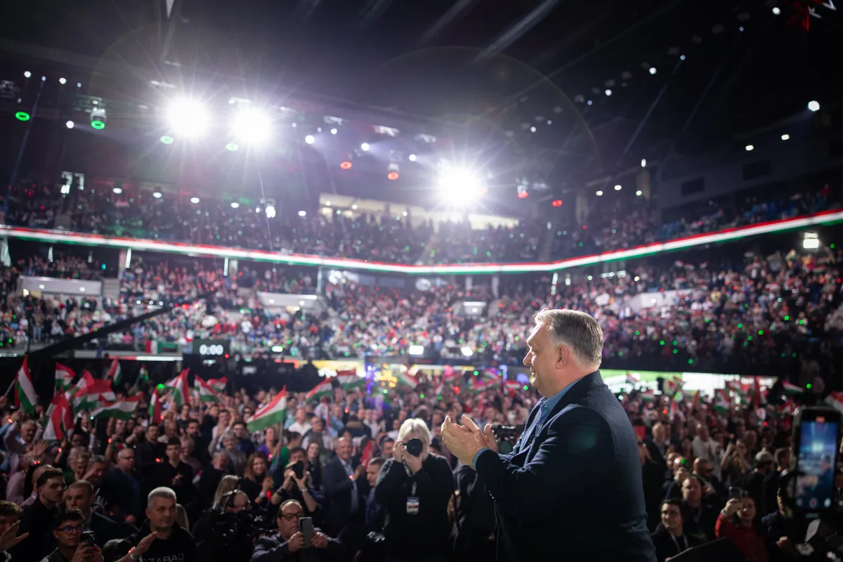 Háborúellenes Gyűlés Szegeden – Orbán Viktor  
 12.20 Szeged 