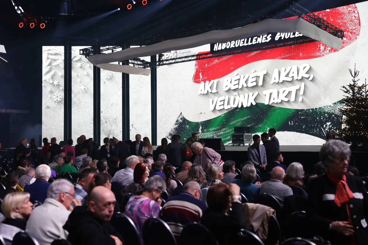 Háborúellenes Gyűlés Szegeden – Orbán Viktor
12.20 Szeged