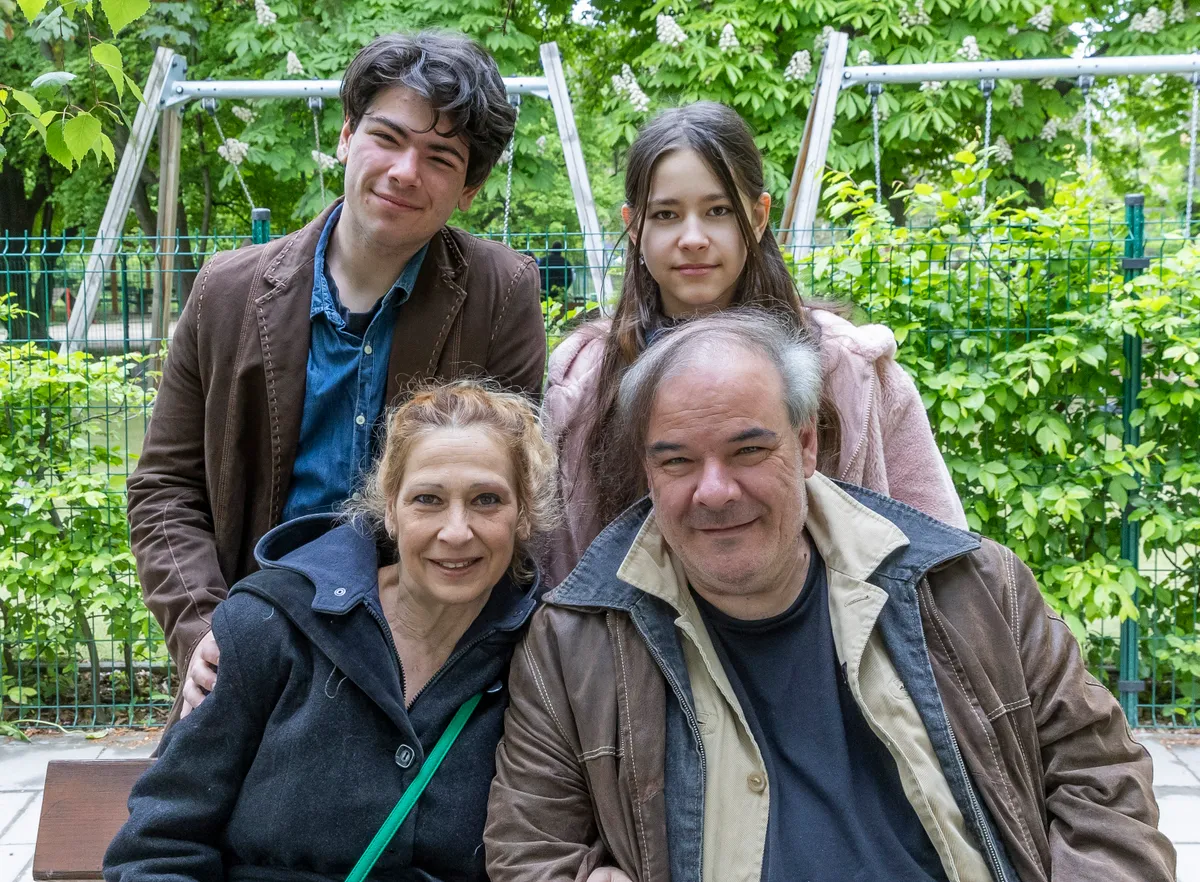 Kálloy Molnár Péter családja teljesen összeomlott a váratlan tragédia miatt.