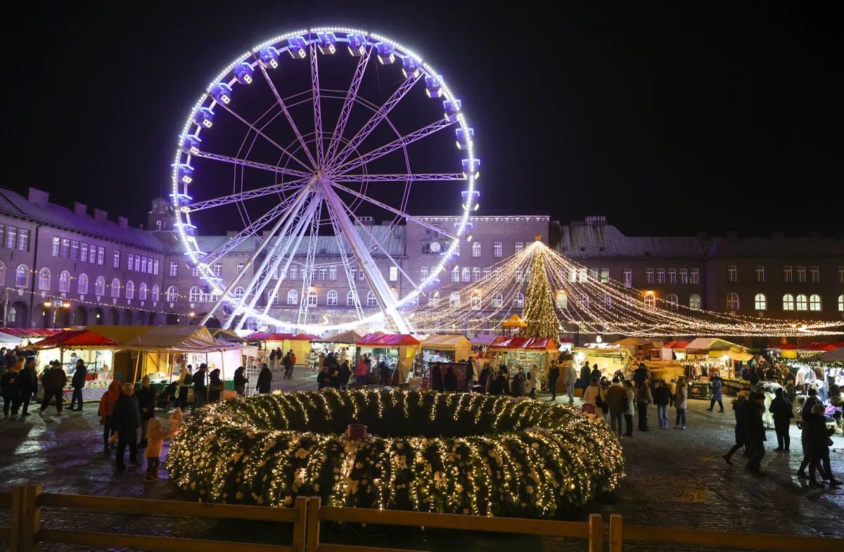 A szegedi adventi vásár a Dóm téren.