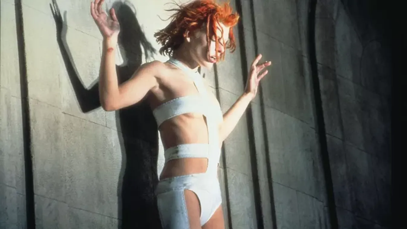 Így megöregedtünk? 50 éves lett Milla Jovovich: mutatjuk a legizzasztóbb vetkőzéseit — Erotikus fotók