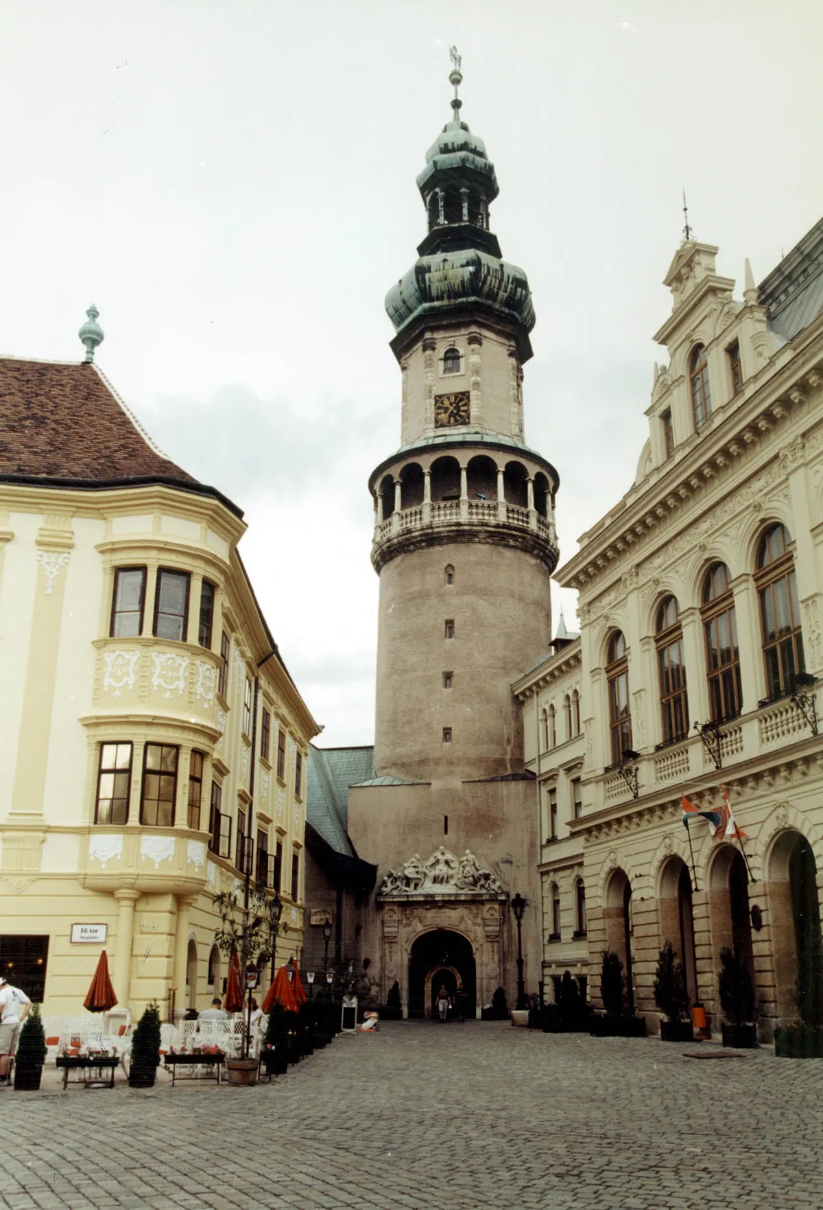 Soproni tűztorony, a Hűség Napja egy szimbóluma