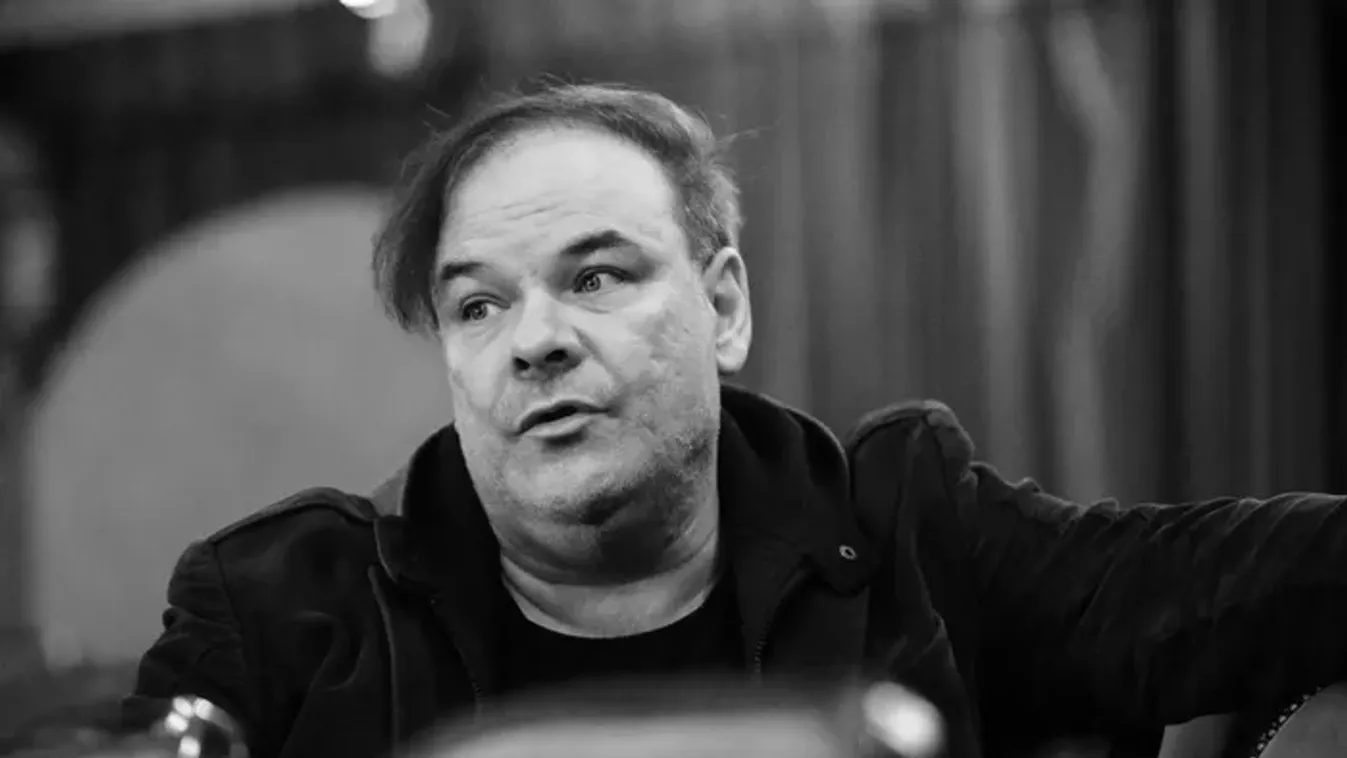 Megrázó sorokkal búcsúzott a Vígszínház Kálloy Molnár Pétertől