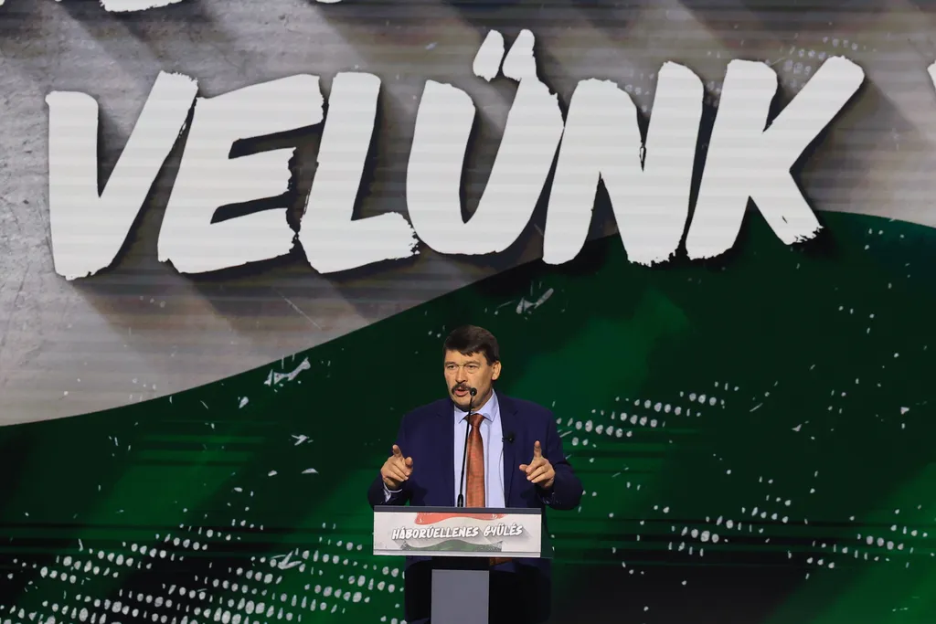 Háborúellenes Gyűlés Szegeden – Orbán Viktor  
 12.20 Szeged 