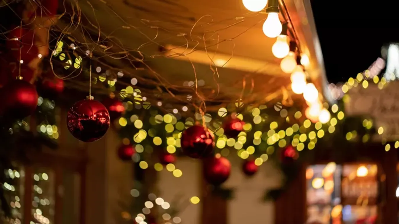 Karácsonyi fények az otthonunkban? Így lehet spórolni a karácsonyi kivilágítással és az energiával télen