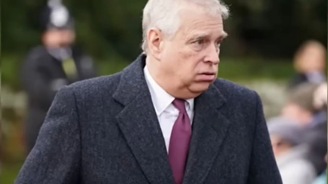 András herceget végső megaláztatás érte, ez Károly király kérésére történt