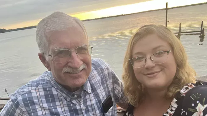 Aranyásó: 24 évesen 81 éves férfivel randizik