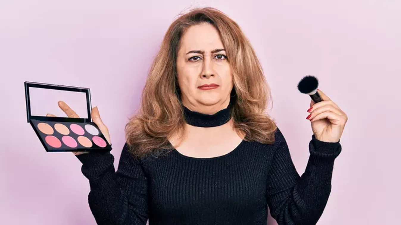 Ezeket a téli sminkbakikat örökre felejtsd el: olcsó hatást keltenek és sokkal öregebbnek tűnsz tőlük