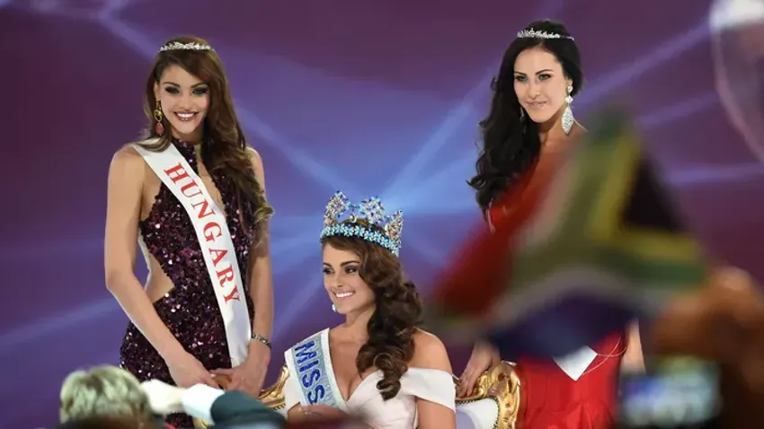 Tizenegy éve az egyik legsikeresebb szépségkirálynő - Ilyen volt Kulcsár Edina