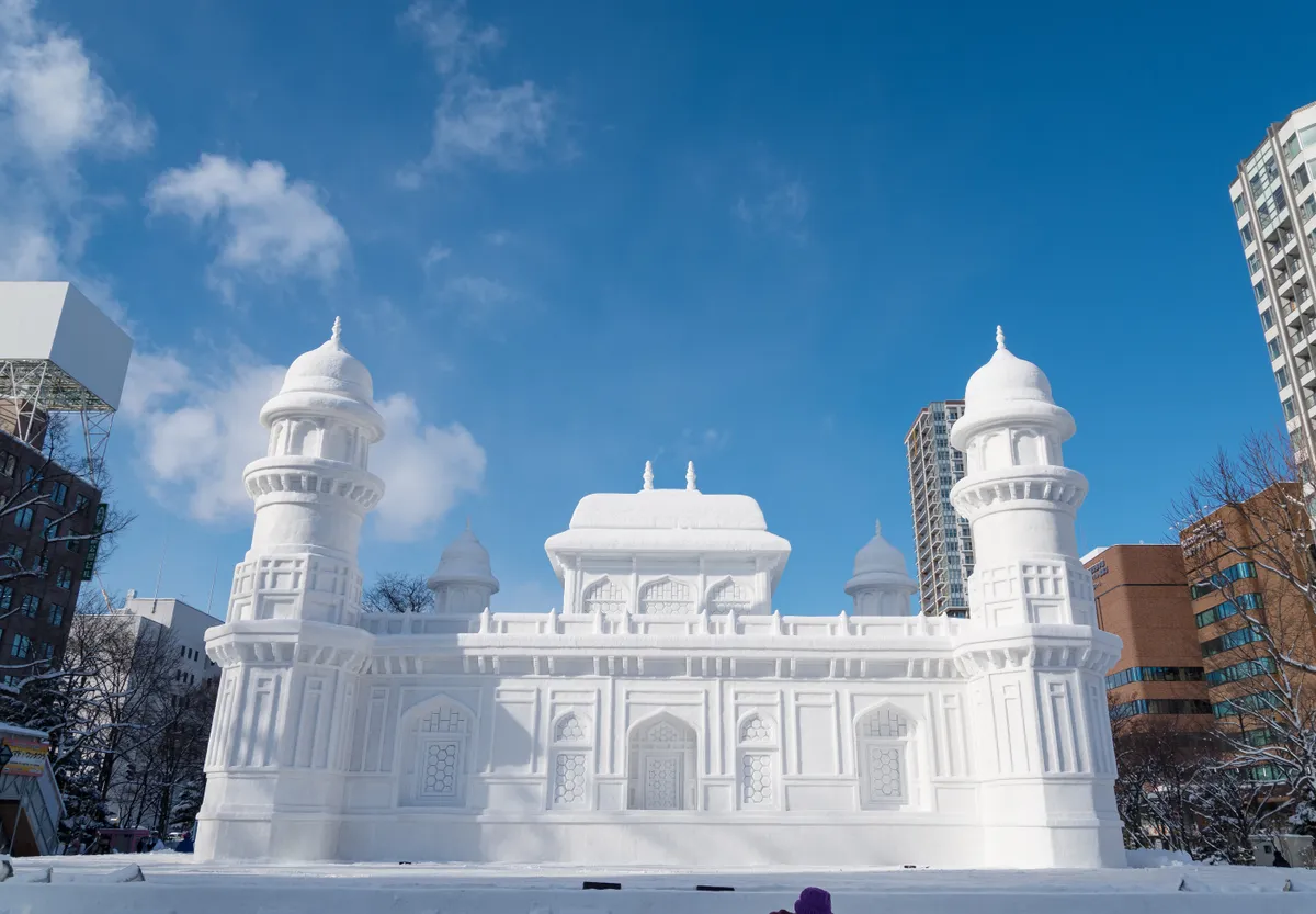Japánban a téli fesztiválok nemcsak látványosak, de tradíciókat is őriznek