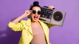 Ezekre buliztunk fiatalon – te felismered még a retró magyar slágereket?