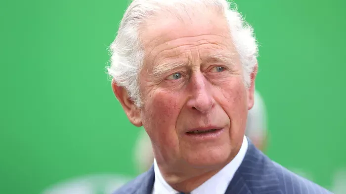 Étellel kenték össze a brit korona kiállítási vitrinjét