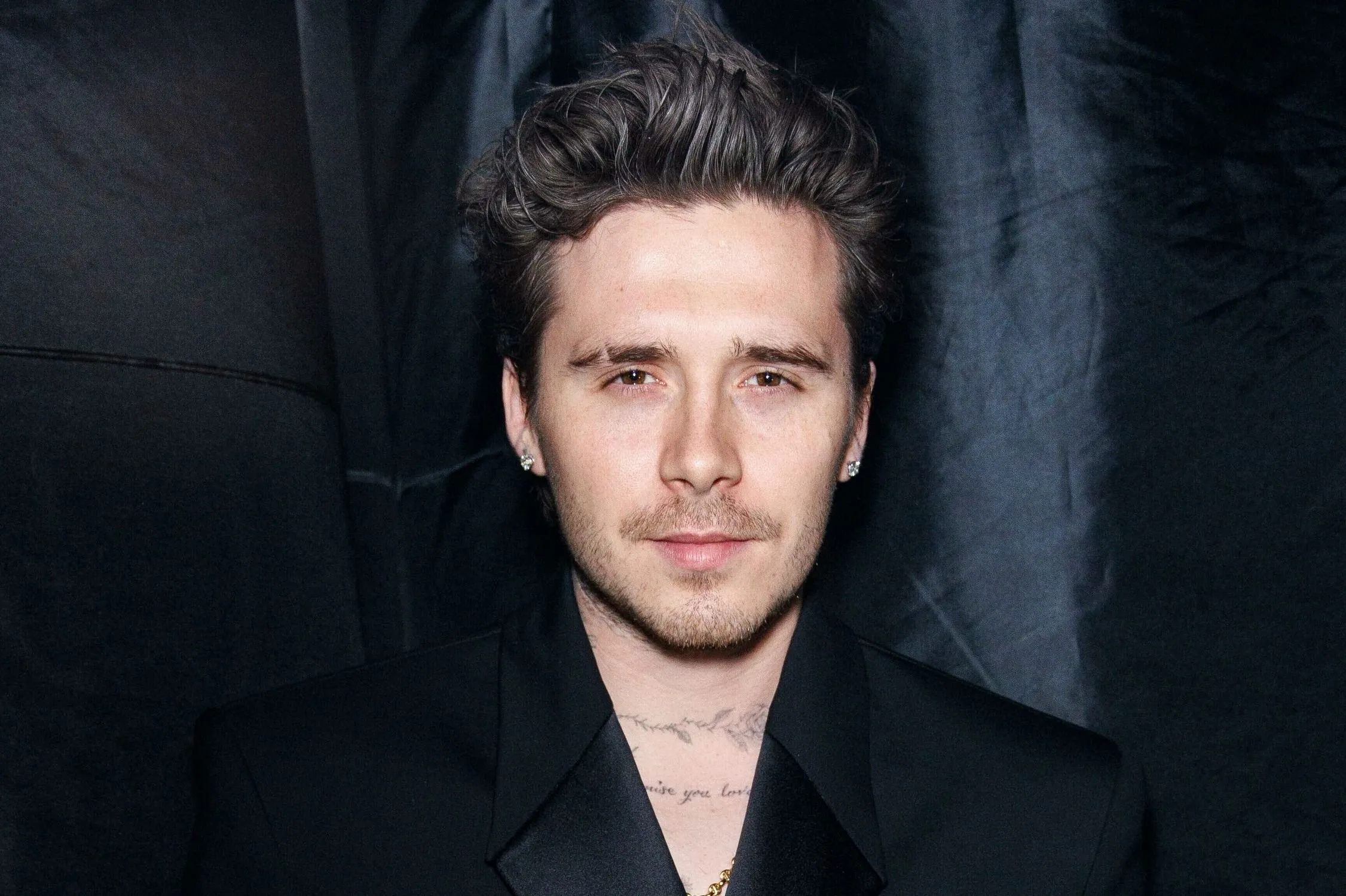 Brooklyn Beckham nagymamája is könyörög, hogy unokája hazatérjen
